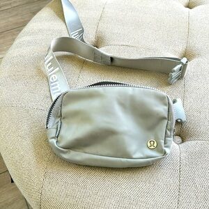 Lululemon Everywhere Crossbody or Fanny Sack- never used and NEW!